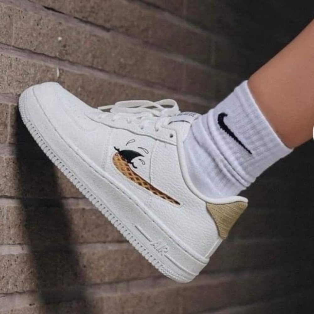 NIKE Air Force 1 LV8 Sun Club Casual Shoes - Picture 15 of 15